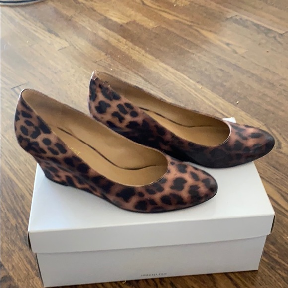 Nine West leopard wedge heels - Picture 2 of 5